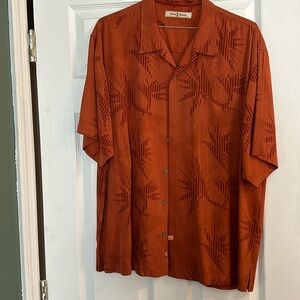 Tommy Bahama XL Hawaiian shirt